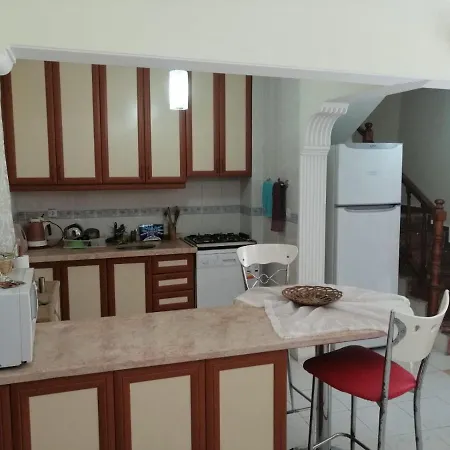 Nirvana Beach Club Bungalow فيلة